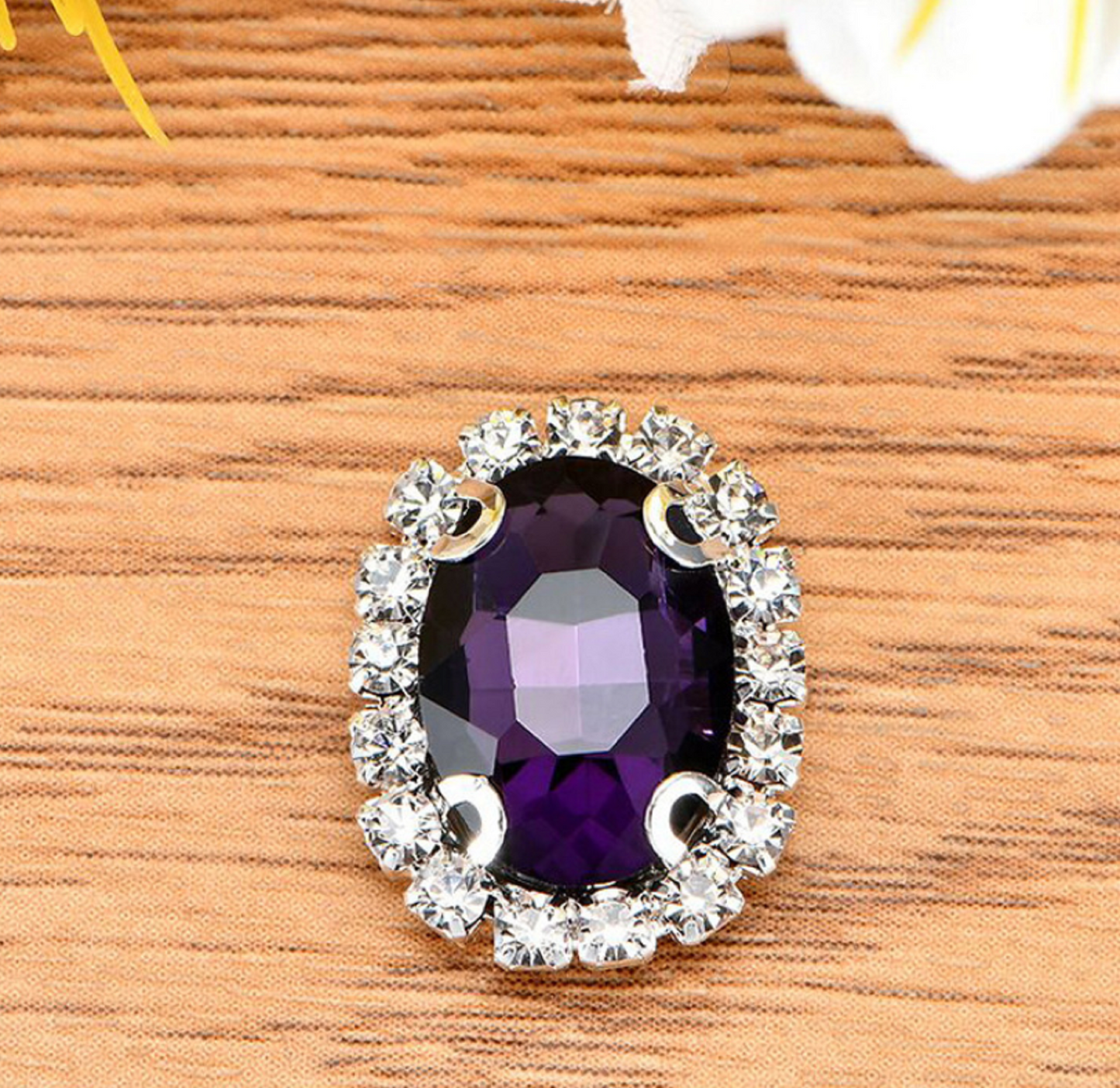 (S12S)  10 Pcs / 12 x 14mm / Silver Base Sew On Oval Crystal