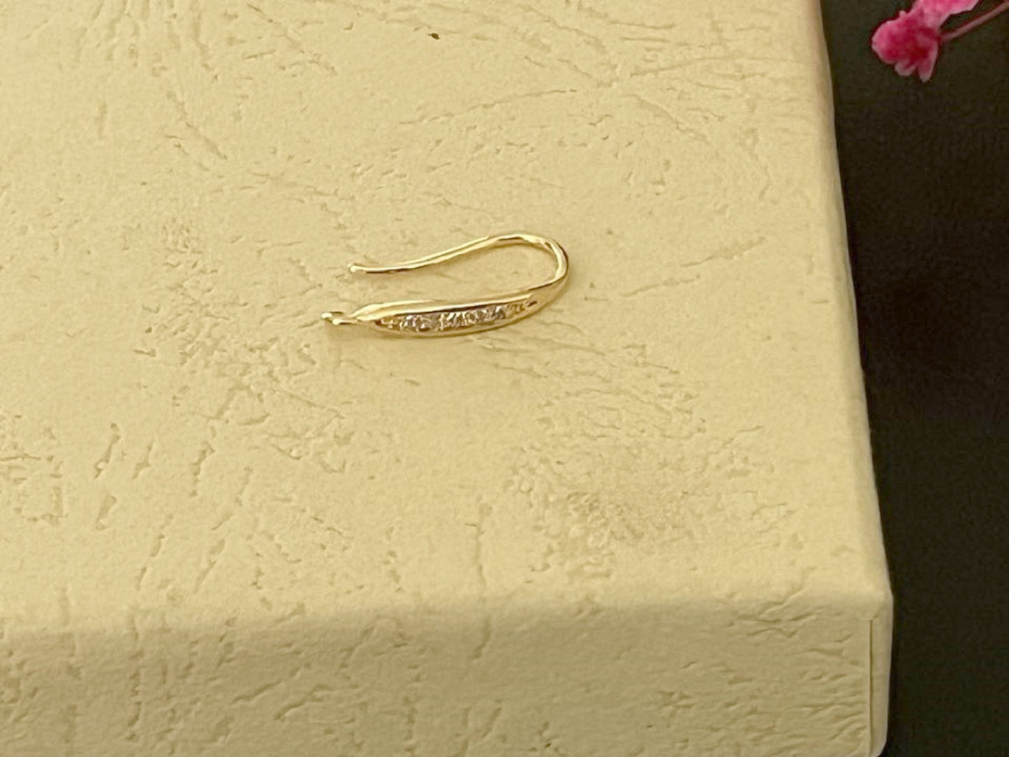 (EK111) 10 pcs / Gold Plated Earrings Hoop