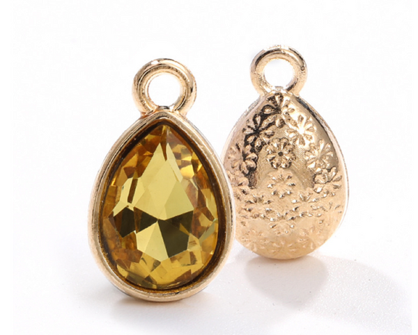 10 pcs / 7 x 10mm / Gold base Teardrop Glass crystal Pendant  P048G