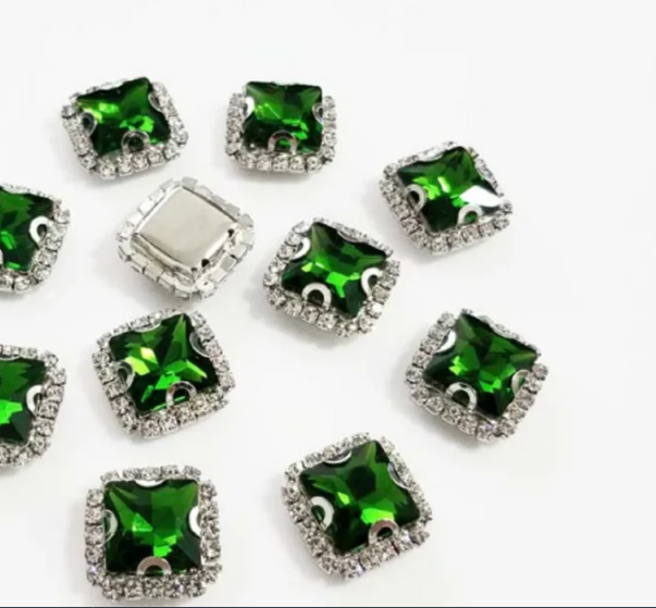 (S38S)  10 Pcs / 16mm / Silver Base Sew On Square Rhinestone