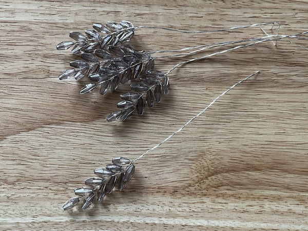 5 Stems / Bead Leaf Spray  FS20S