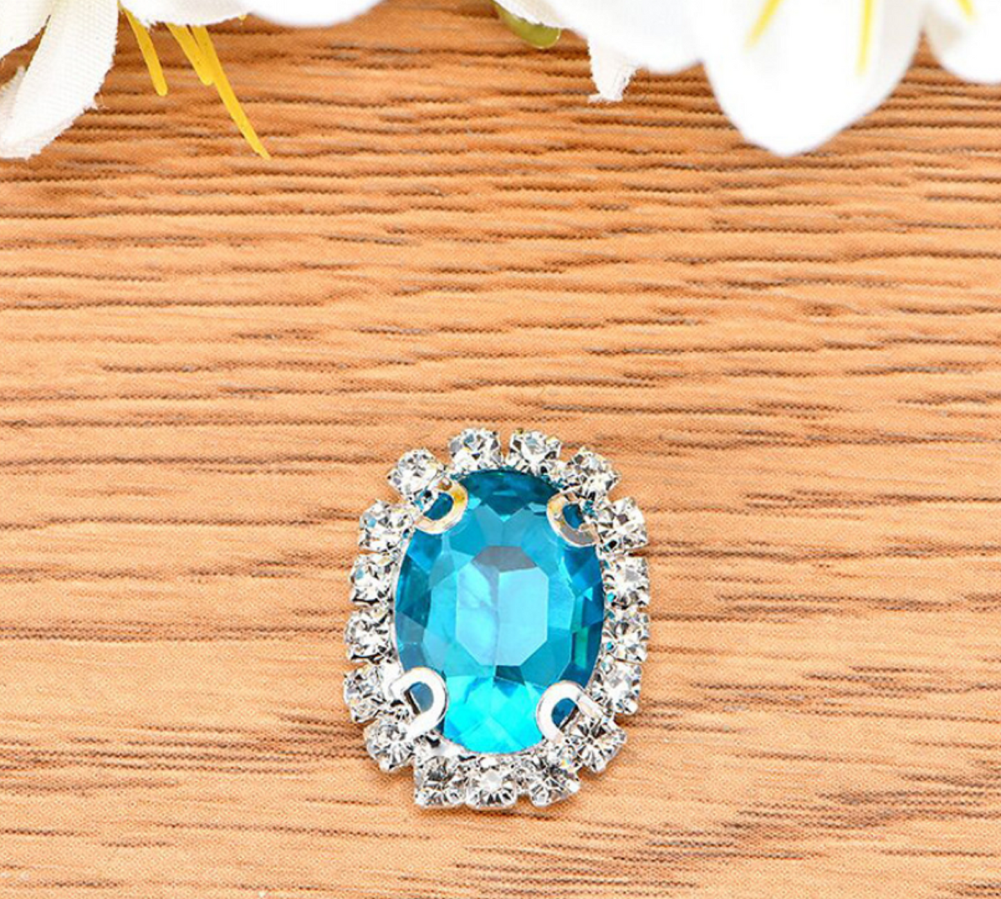 (S12S)  10 Pcs / 12 x 14mm / Silver Base Sew On Oval Crystal