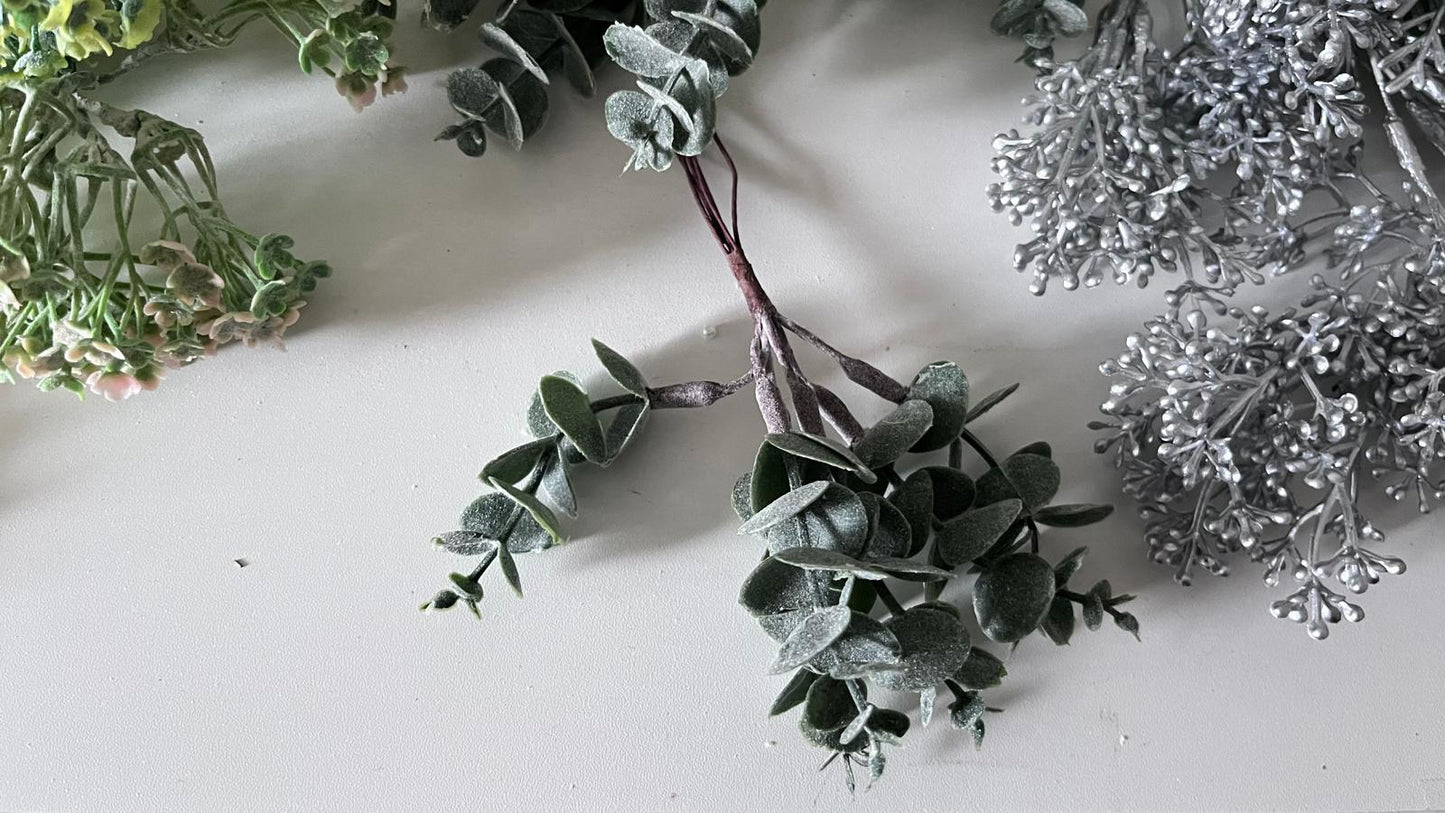 Stock clearance / 62 bunches / Brand new artificial leaves, wedding bouquet, flower arrangement