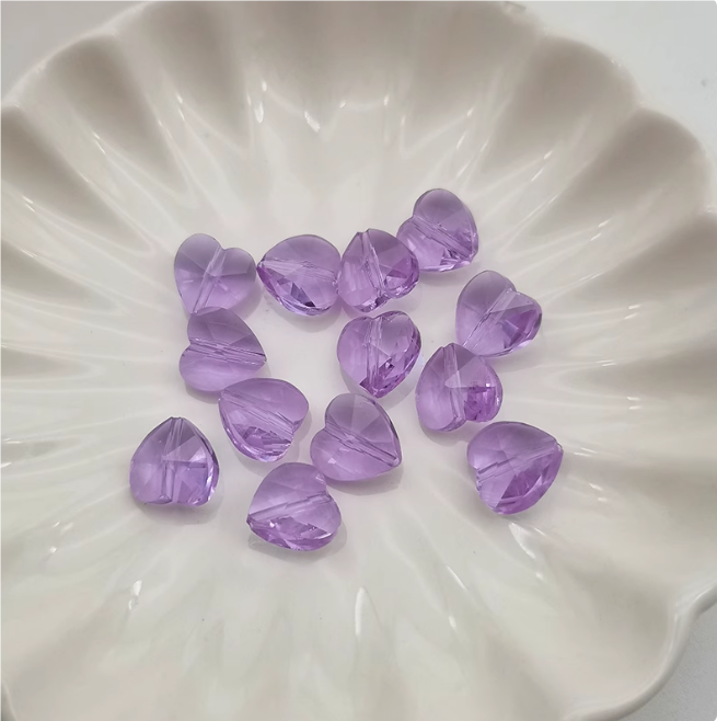 (Y205) 15 Pcs / 10mm / High Quality straight Hole Glass Heart Beads, DIY Jewellery Making