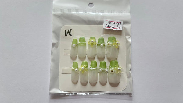 10 pcs / Press On Nails N021 (Size M)