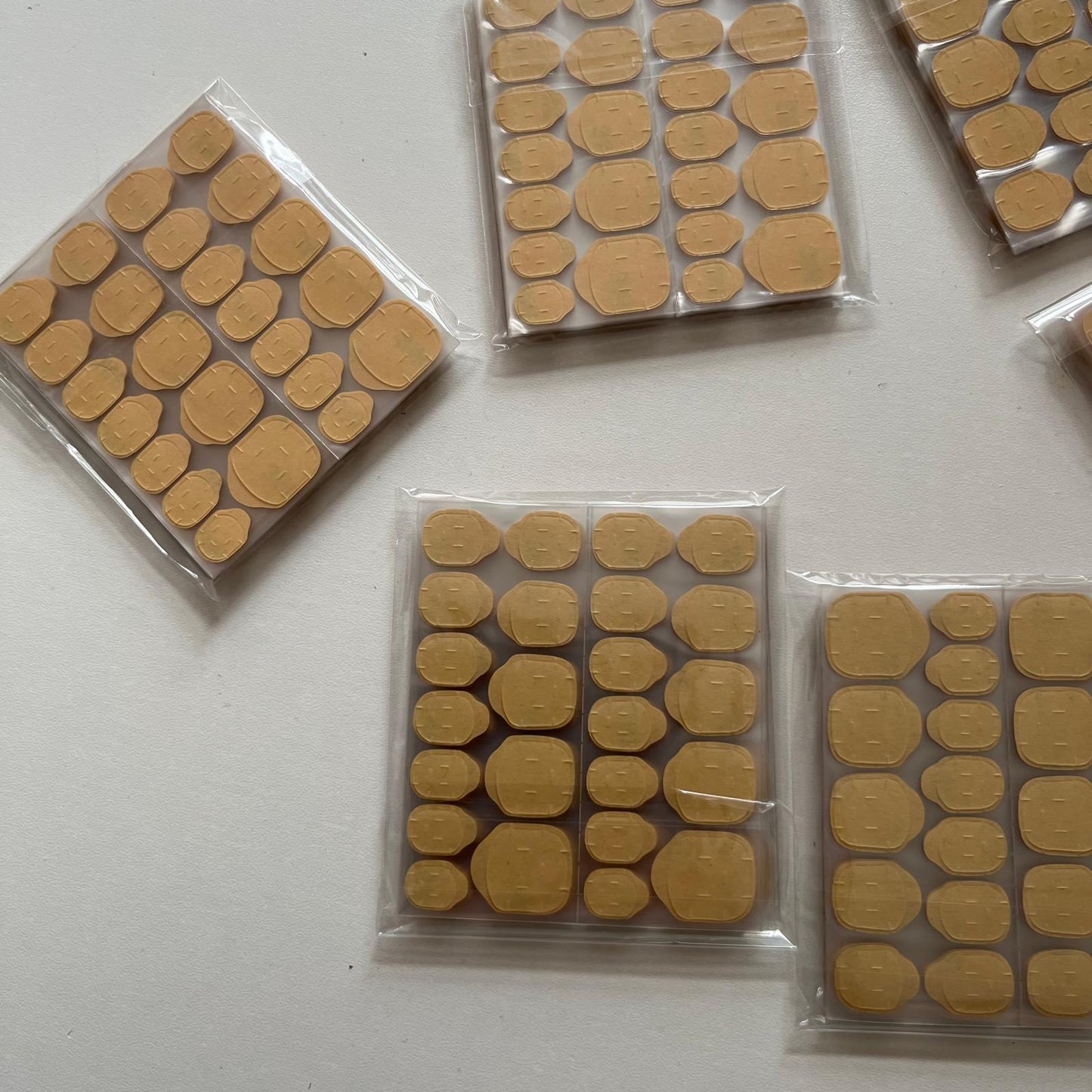 240 pcs / Nail Tabs, Nail Gels