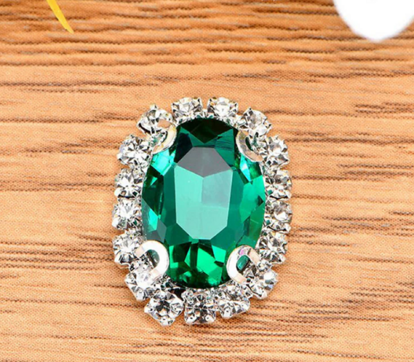 (S12G)  10 Pcs / 18 x 22mm / Gold Base Sew On Oval Crystal