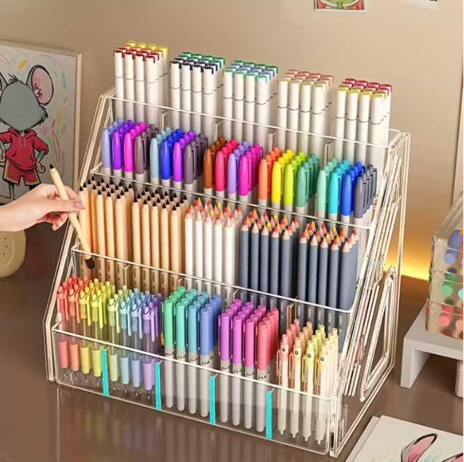 Large capacity acrylic pen holder