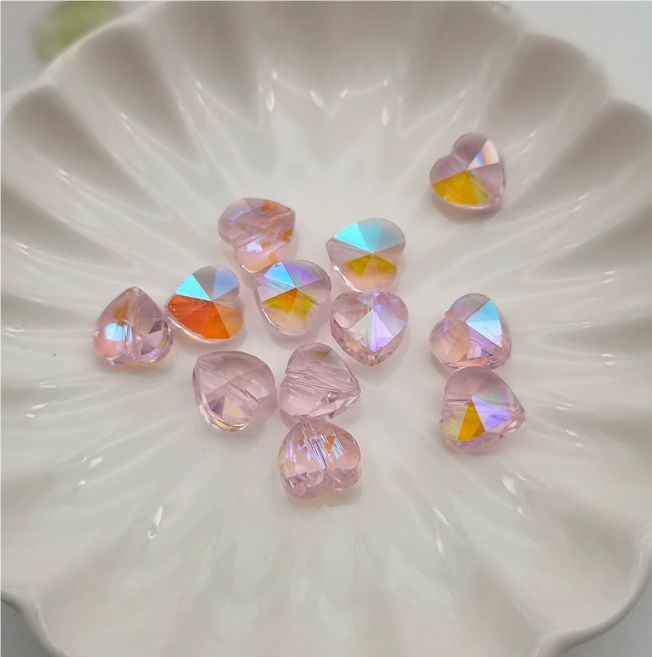 (Y205) 15 Pcs / 10mm / High Quality straight Hole Glass Heart Beads, DIY Jewellery Making