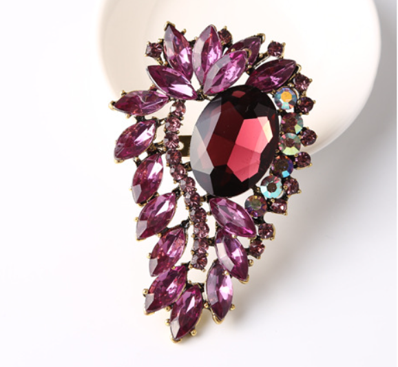 8 x 5.2cm / Large Crystal Brooch BR0037
