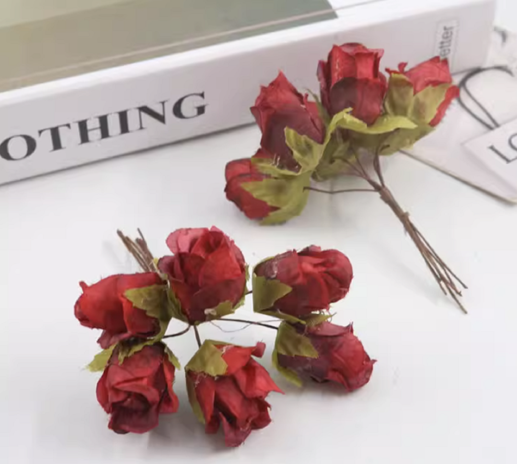 30 Pcs / 3cm / Fabric Artificial Flowers  SF015