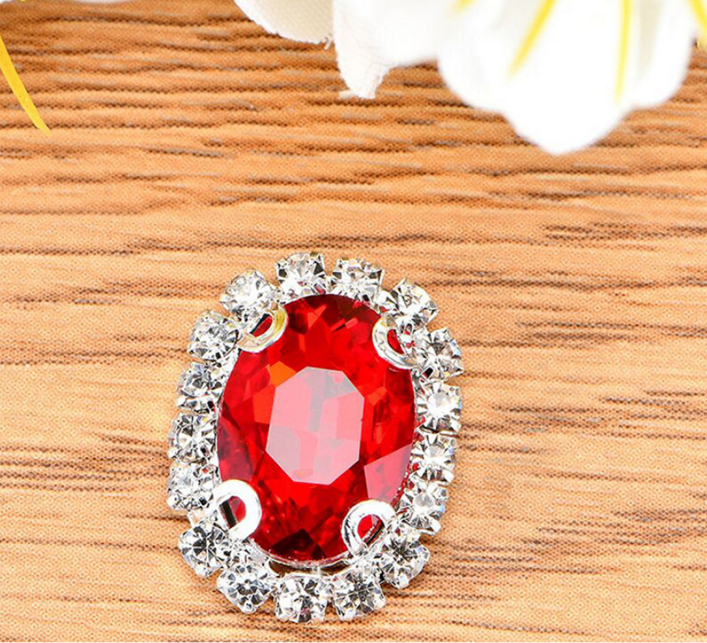 (S12S)  10 Pcs / 12 x 14mm / Silver Base Sew On Oval Crystal