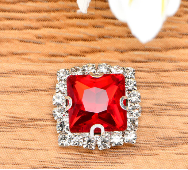(S38S)  10 Pcs / 14mm / Silver Base Sew On Square Rhinestone