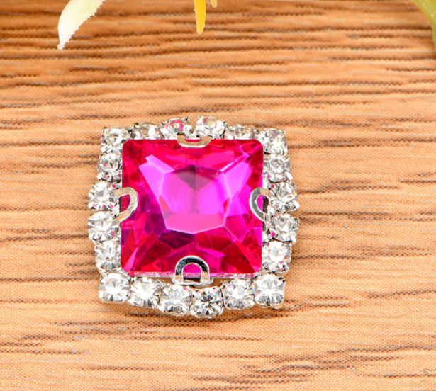 (S38S)  10 Pcs / 14mm / Silver Base Sew On Square Rhinestone