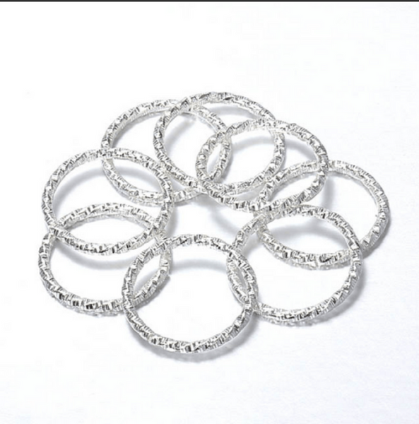 30 pcs Textured Round Hoops Connectors JR001