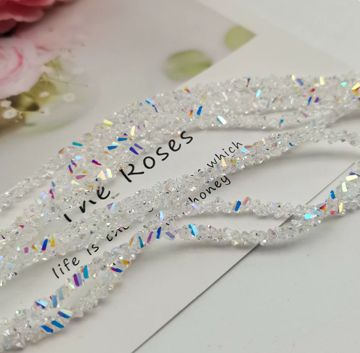 (Y231)  50 Pcs / 4mm / Quality Triangle Crystal Glass Beads, DIY Jewellery Making