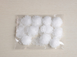 50 pcs / Pink / Organza, Silk / Flower Petals SF90