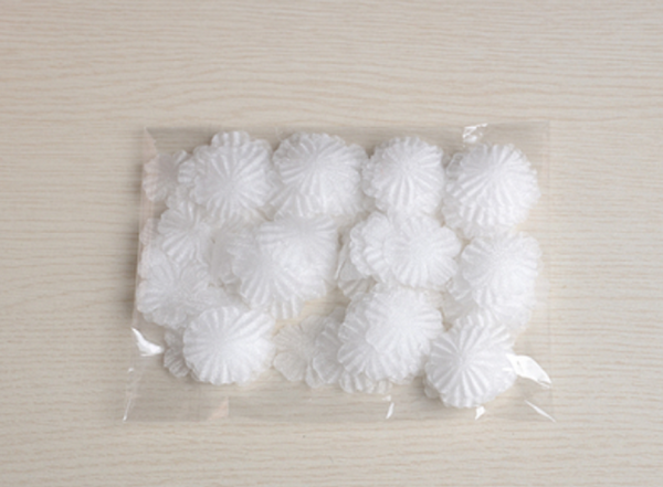 50 pcs / Pink / Organza, Silk / Flower Petals SF90