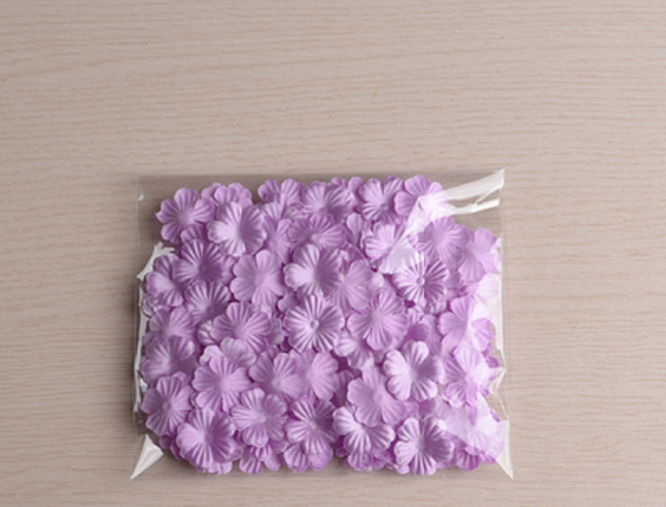 50 pcs / White / Organza, Silk / Fabric Flower Petals SF88