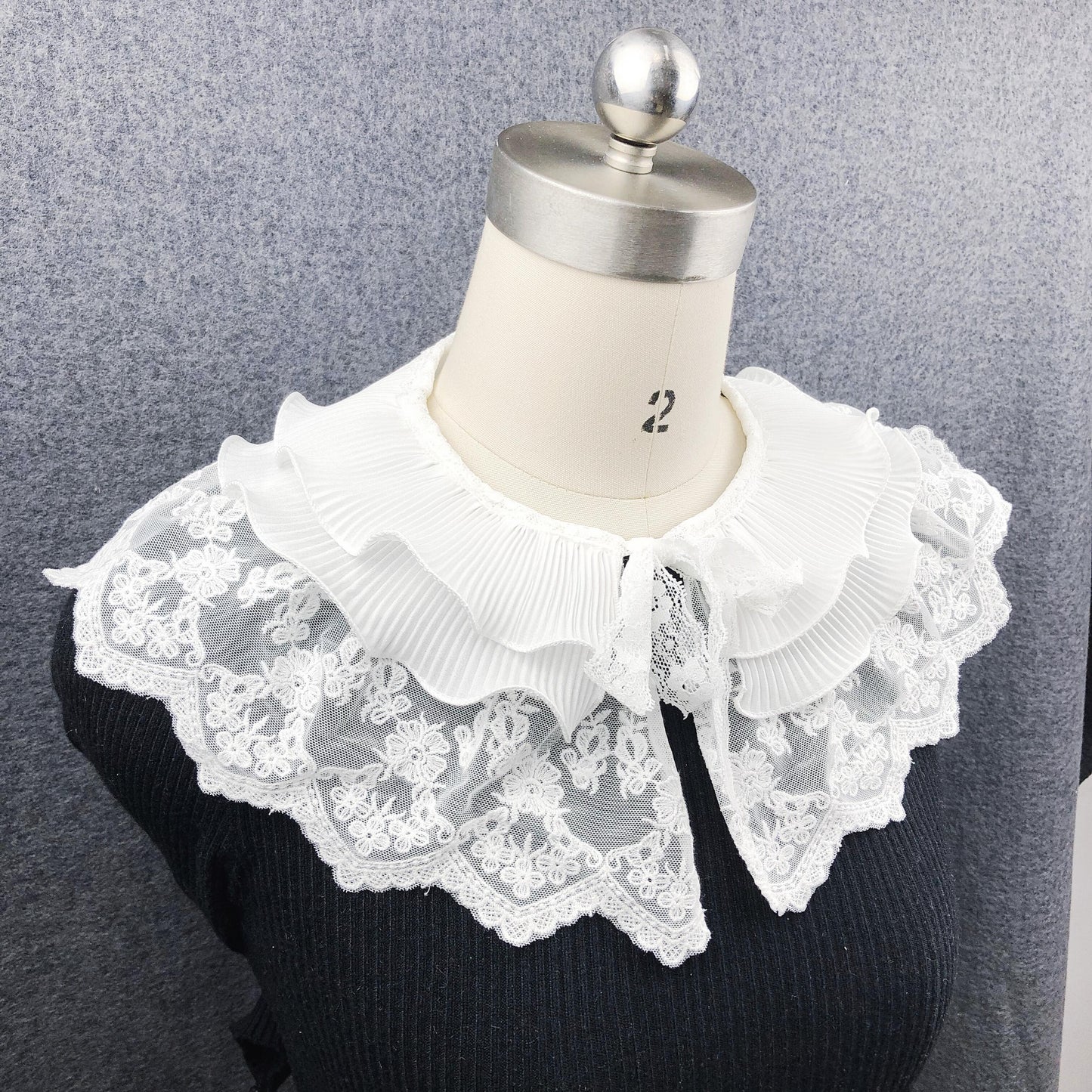 45cm, 52cm / Off White / Elegant Lace Fake Collar, False Collar, Removable Collar , Wrist Cuffs  B667(W)