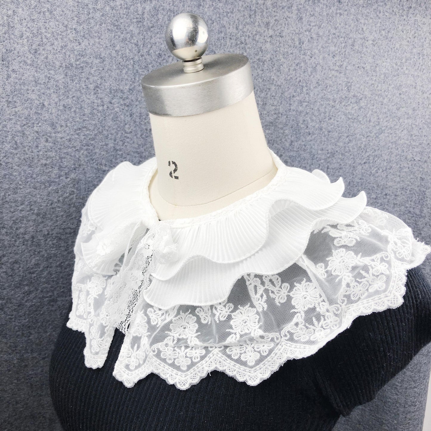 45cm, 52cm / Off White / Elegant Lace Fake Collar, False Collar, Removable Collar , Wrist Cuffs  B667(W)