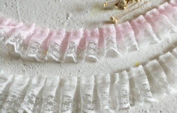 2 meters / 4cm / Off White, Pink / Lace Trim  LF022