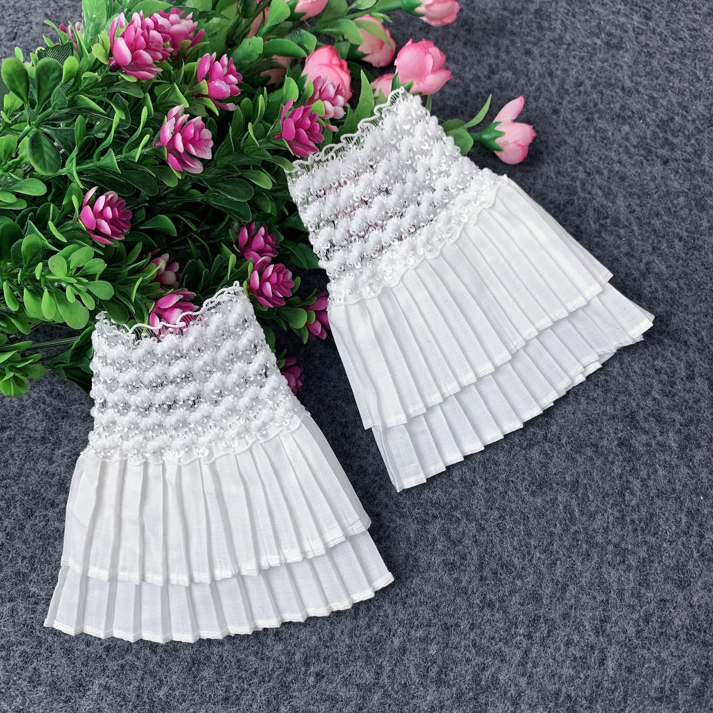 B633 / Off  White Lace Fake Collar, Removable Cuffs, False Collar, Removable Collar