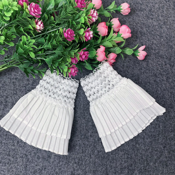 1 pair / Off White / Fake Lace Sleeve Cuffs, False Wrist Cuffs, Removable Wrist Cuffs  SC508(W)