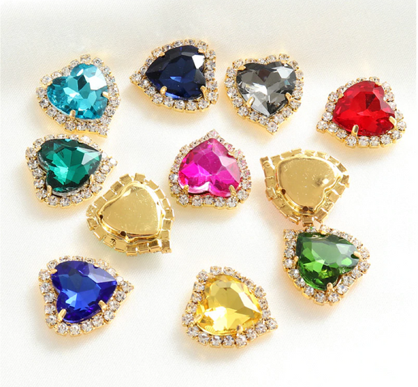 10 Pcs / 8mm / Gold Base Sew On Rhinestone Heart C17G