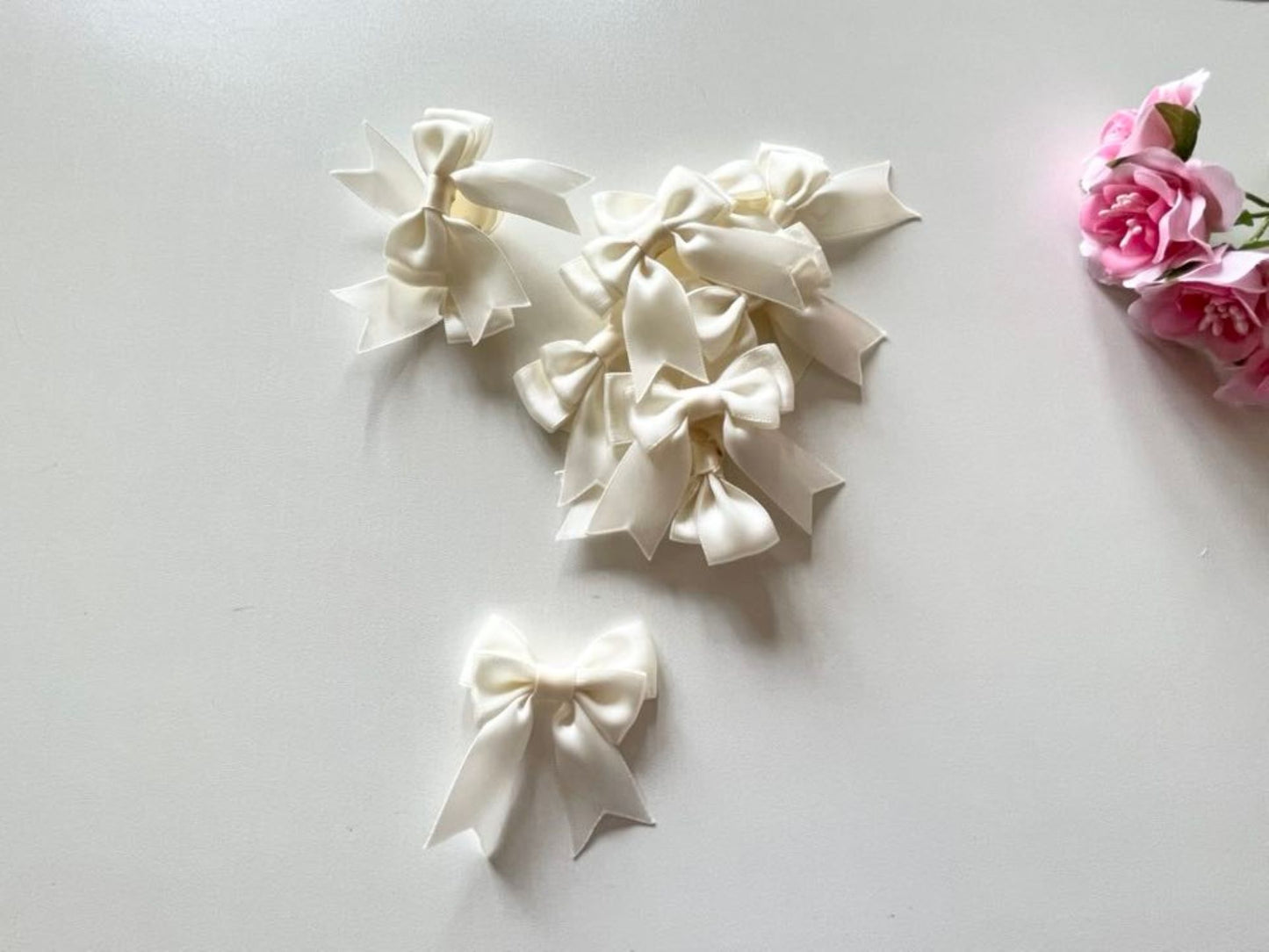 4.7cm / 30 pcs / Mixed Handmade Double Satin Bows BW003