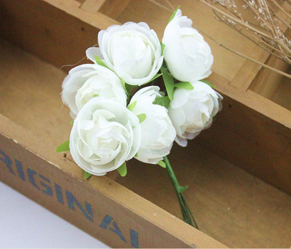 30 Pcs / 4cm Artificial Flowers  SF012