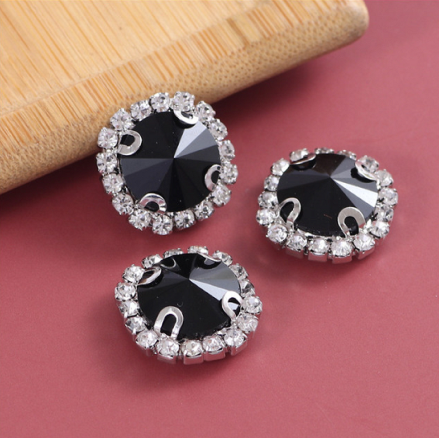 (S13S)  10 Pcs / 16mm / Silver Sew On Square Rhinestones