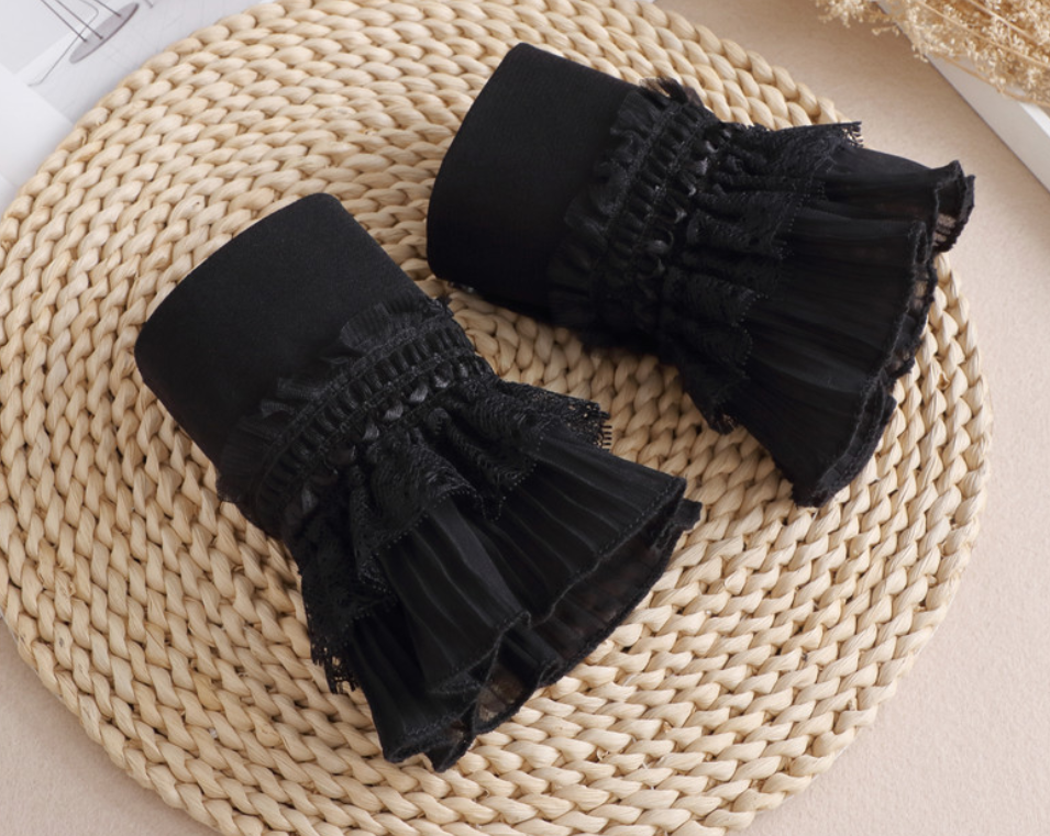1 pair / Off White, Black / Fake Lace Sleeve Cuffs, False Wrist Cuffs, Removable Wrist Cuffs   SC049(K)