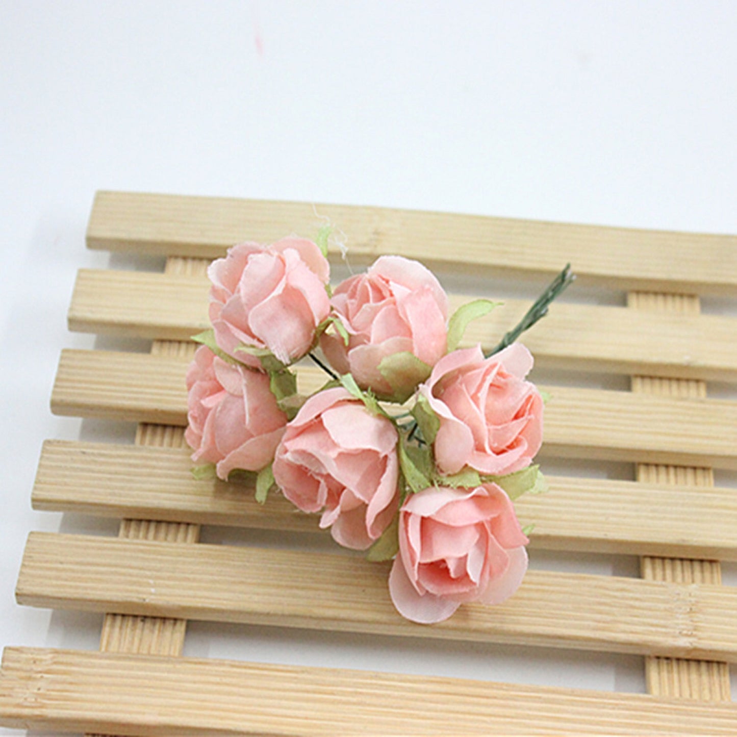 30 Pcs / 3cm / Mini Artificial Flowers  SF007