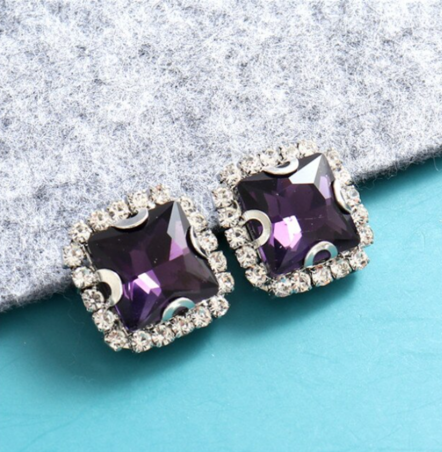 (S38S)  10 Pcs / 14mm / Silver Base Sew On Square Rhinestone