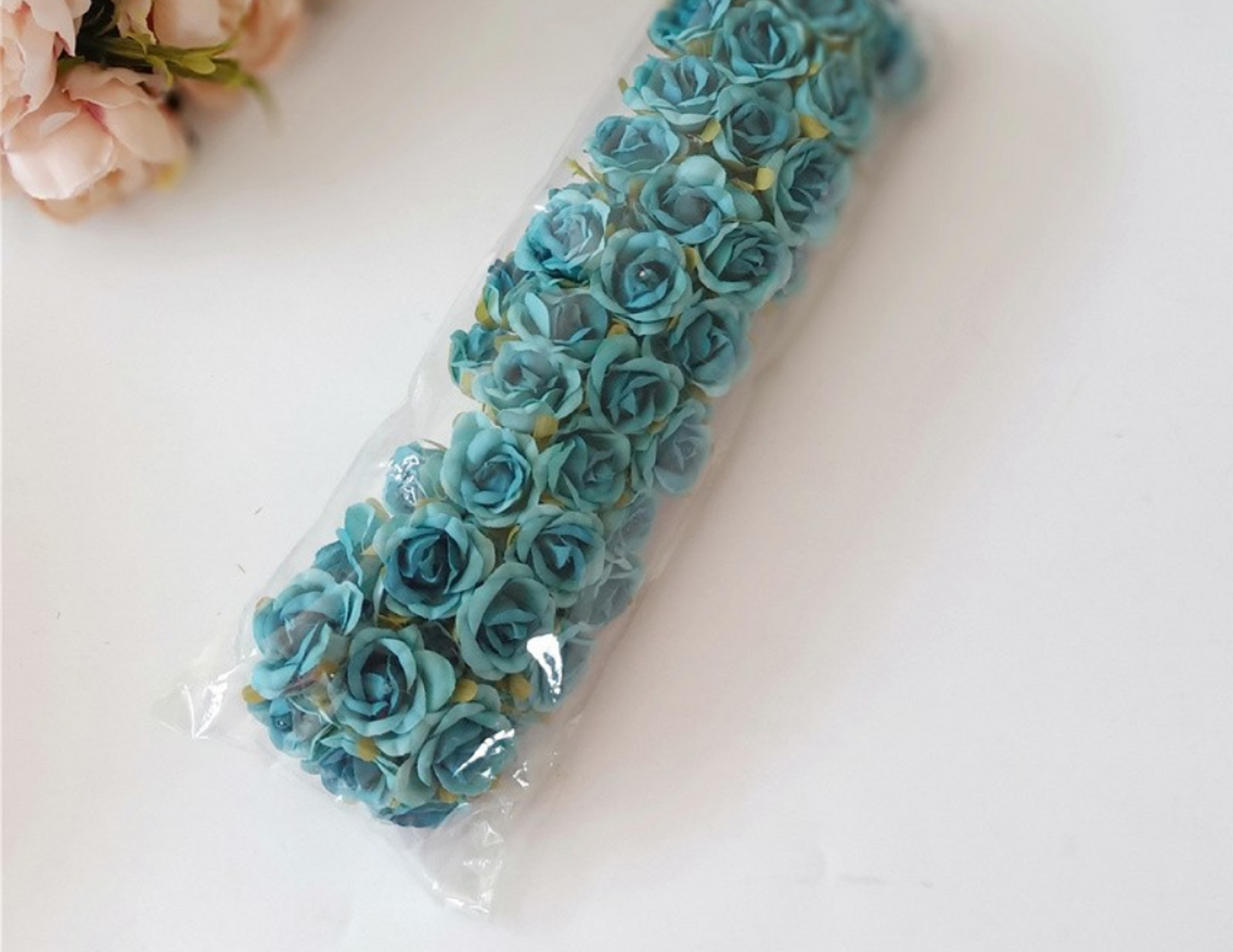 30 stems / 2.5cm / Mixed Lot Mini Artificial Flowers  SF002