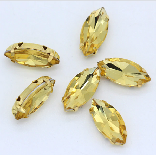 50 Pcs / 10mm, 15mm / Sew On Gold Base Crystal Horse Eye S18G