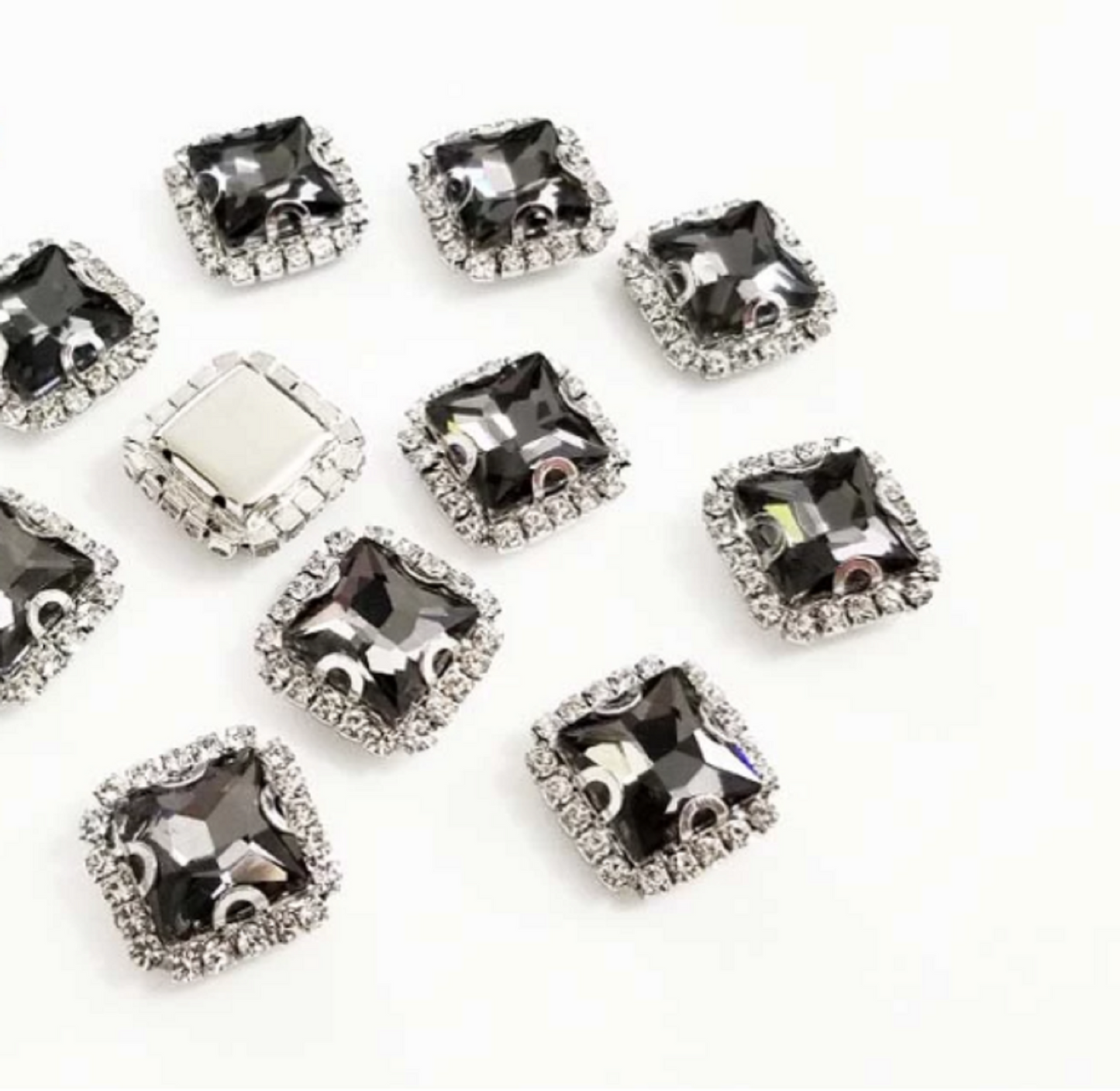 (S38S)  10 Pcs / 14mm / Silver Base Sew On Square Rhinestone