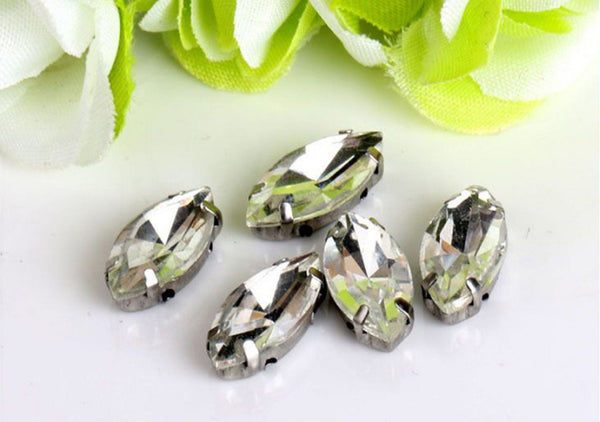 50 Pcs / Silver Base / Sew On Crystal Horse Eye Crystal S18S