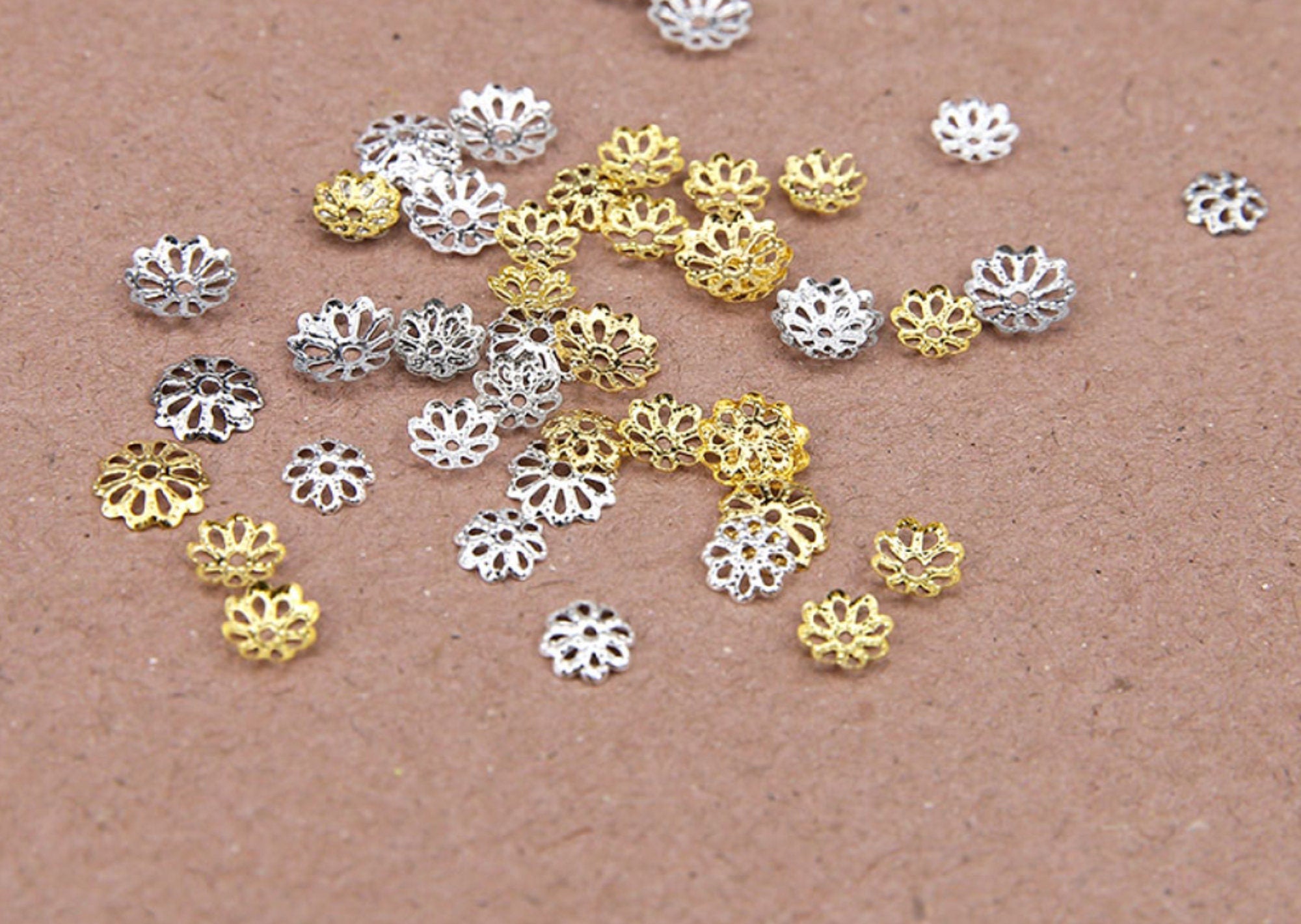 500 pcs / 6mm, 7mm, 9mm / Mixed Flower Bead Caps F081