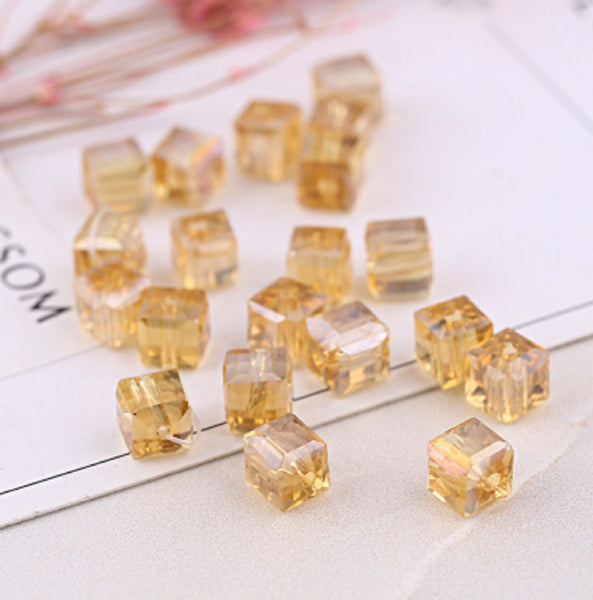 20 pcs / Square Cube Glass Beads   P01