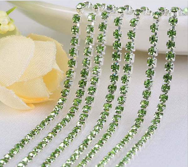 3 Meters / 4mm / Rhinestone Diamante Chain, DIY Crystal Trim C23