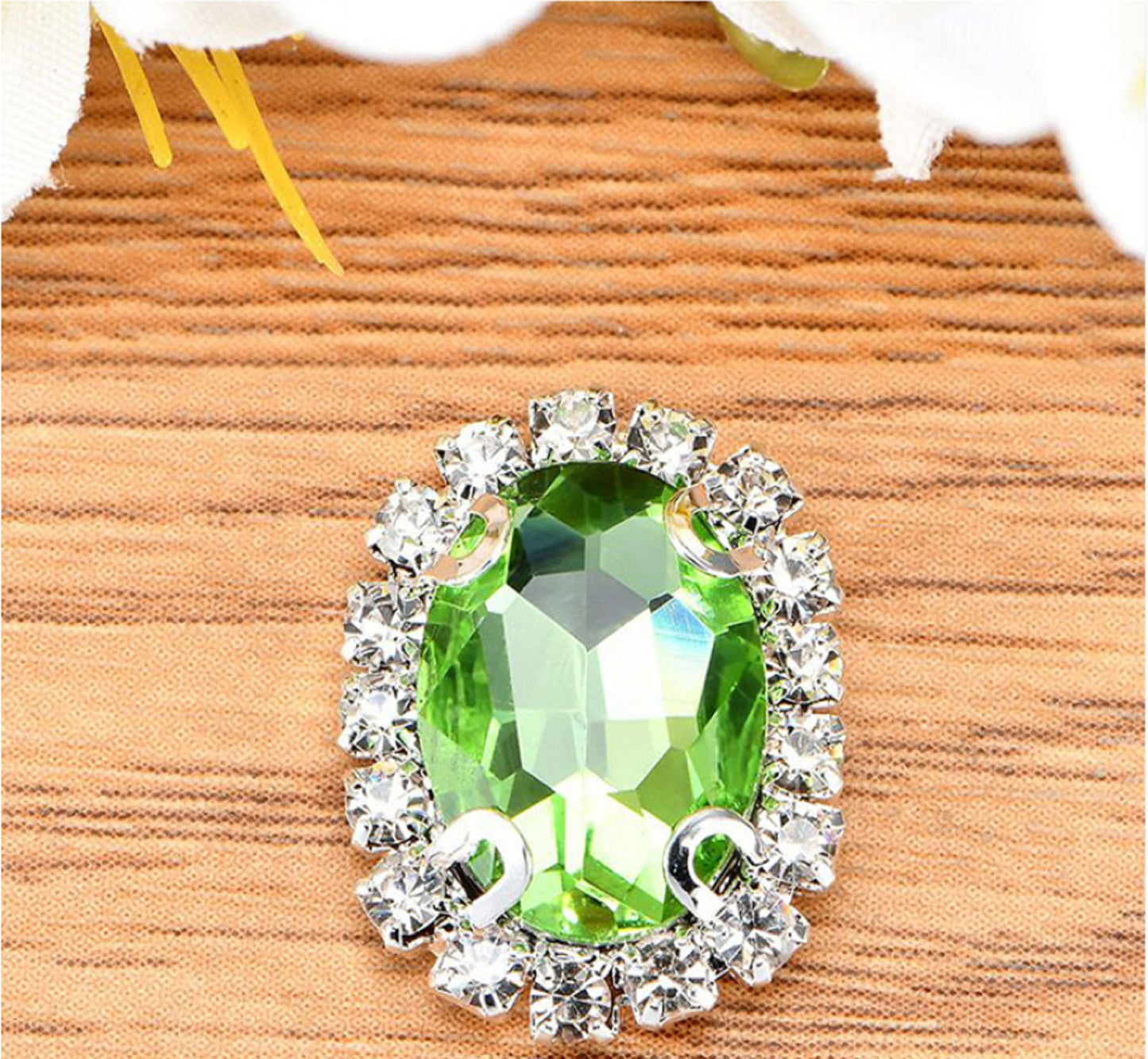 (S12S)  10 Pcs / 12 x 14mm / Silver Base Sew On Oval Crystal