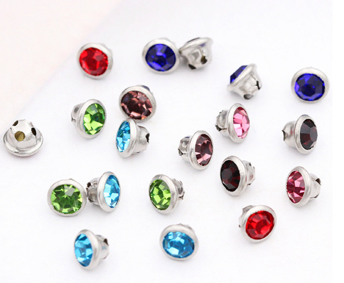 (S64S)  50 Pcs / 5mm Sew On Silver No Claw Round Rhinestone