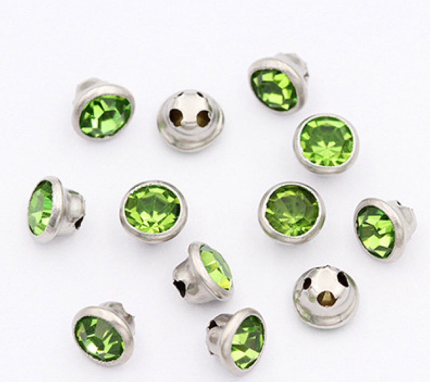(S64S)  50 Pcs / 5mm / Sew On Silver No Claw Round Rhinestone