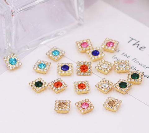 50 Pcs / 10mm / Mix Rhinestone Flower Centers B002