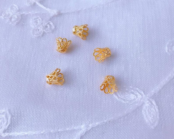 200 pcs Mix Flower Bead Caps F016