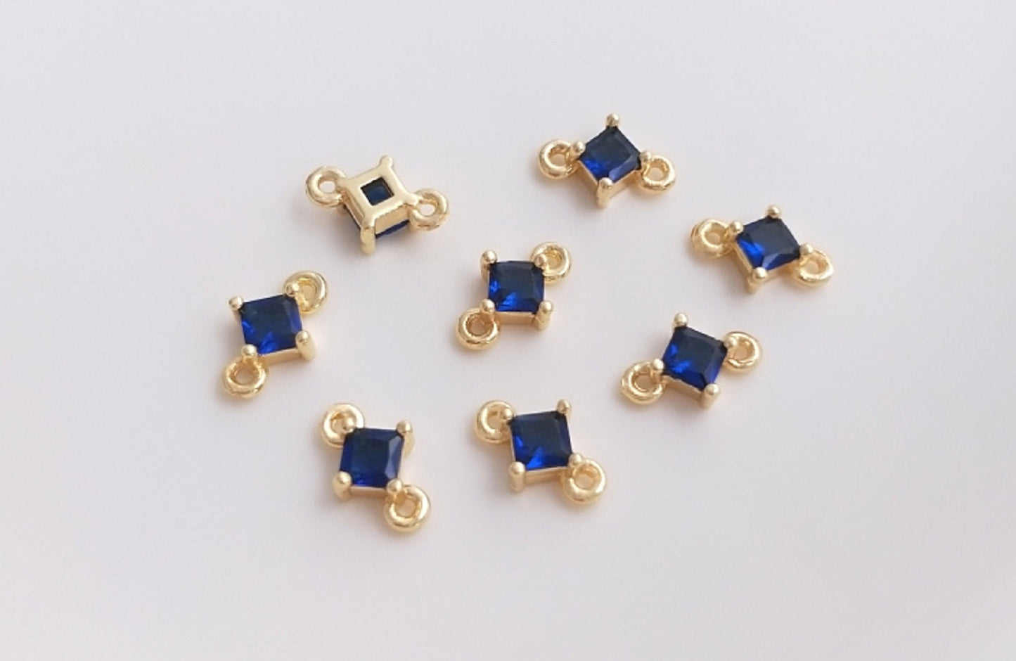 (EK002a)  10 pcs / Gold Plated Crystal Earrings Connector