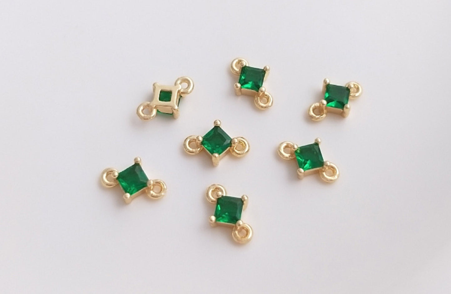 (EK002a)  10 pcs / Gold Plated Crystal Earrings Connector