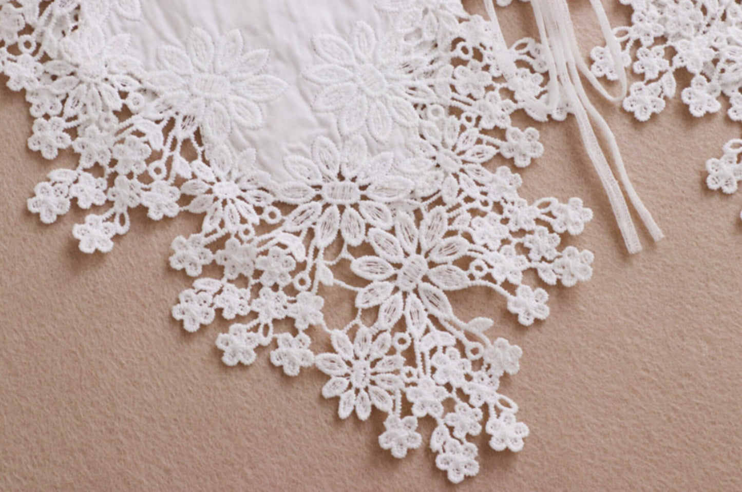 White Fake Lace Collar  B32(K-small)